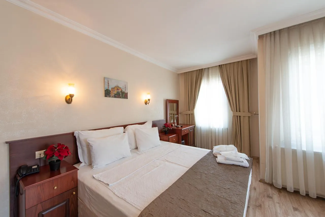 ***  Sultanahmet Cesme Hotel İstanbul Türkiye